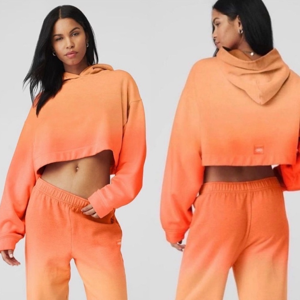 ALO Set - Orange Ombre Summer
Sunset Sweatshirt and Sweatpants